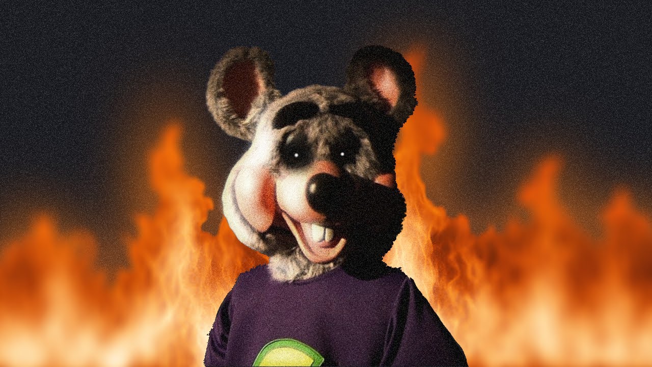 BURNING Down Chuck E. Cheese in Roblox!!!