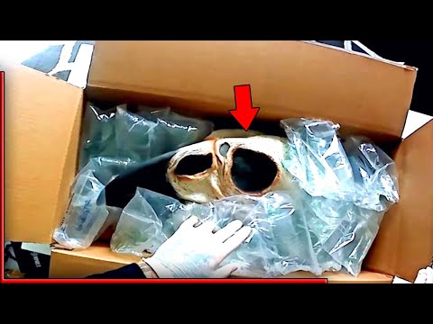 Why One Couple Waited 9 Years to Open This Wedding Gift | wedding gift | real life story|viral story