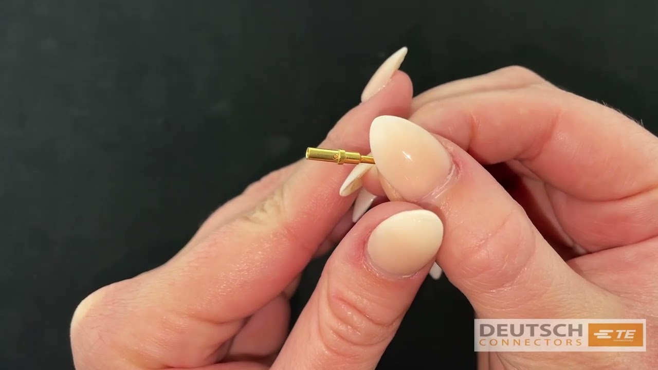 Deutsch 0460-215-1631 Size 16 Gold Green Band Pin