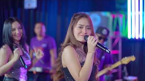 Vita Alvia Ft. Lala Widy - Suci (Official Music Video)