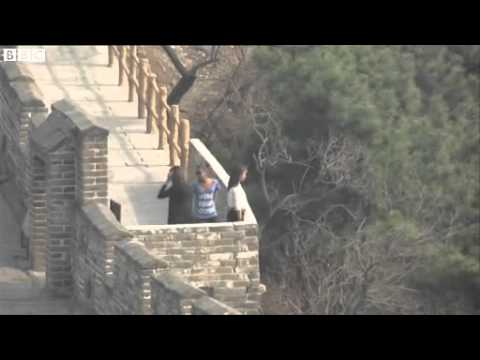 აშშ-ს პირველი ლედი მიშელ ობამა დედასთან და შვილებთან ერთად ჩინეთს ესტუმრა