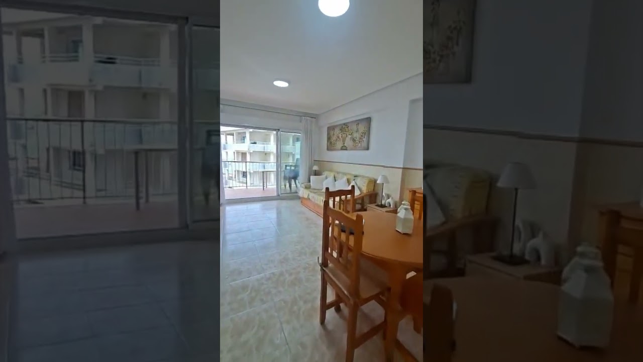 A-7854 Apartamento en venta en primera línea de la Playa de Bellreguard con vistas al mar.