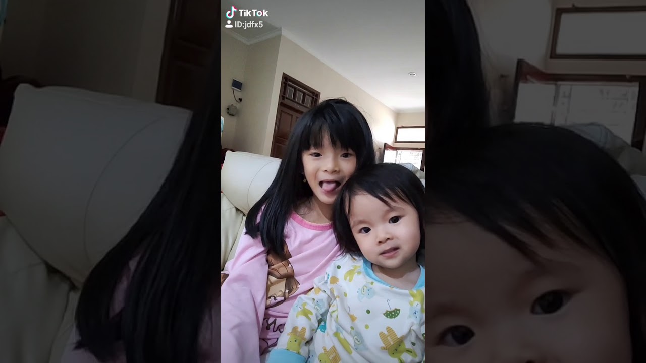 Bangun pagi.. tiktok dulu..