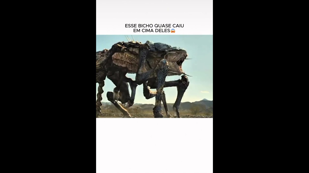 ESSE BICHO QUASE CAIU EM CIMA DELES😱 #series #filmes #filmee #filme #chicken #cenas