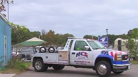 Drivers file lawsuit against towing company