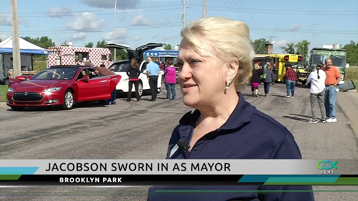 Lisa Jacobson Sworn in as Brooklyn Park Mayor