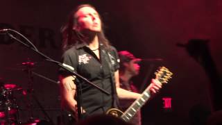 BLACK STAR RIDERS - Kissin&#39; the Ground