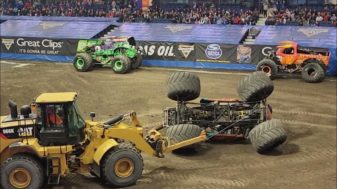 MONSTER JAM. Rosemont Il. March 2023. YouTube