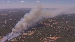 Australian bushfire: Dozens of homes destroyed as flames reach 20 metres high