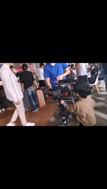 原来鹿呦呦是摄影师！专拍鹿爸爸！！！《从结婚开始恋爱 Begin Again》【芒果TV纯爱剧场】
