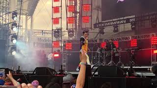 Bishop Briggs: River (Live) - KROQ Weenie Roast 2018