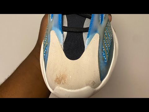 How to clean and remove stains from Yeezy 700 V3 “Arzareth”