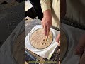 屋台の職人技:伝統的な手作りペストリーの調理