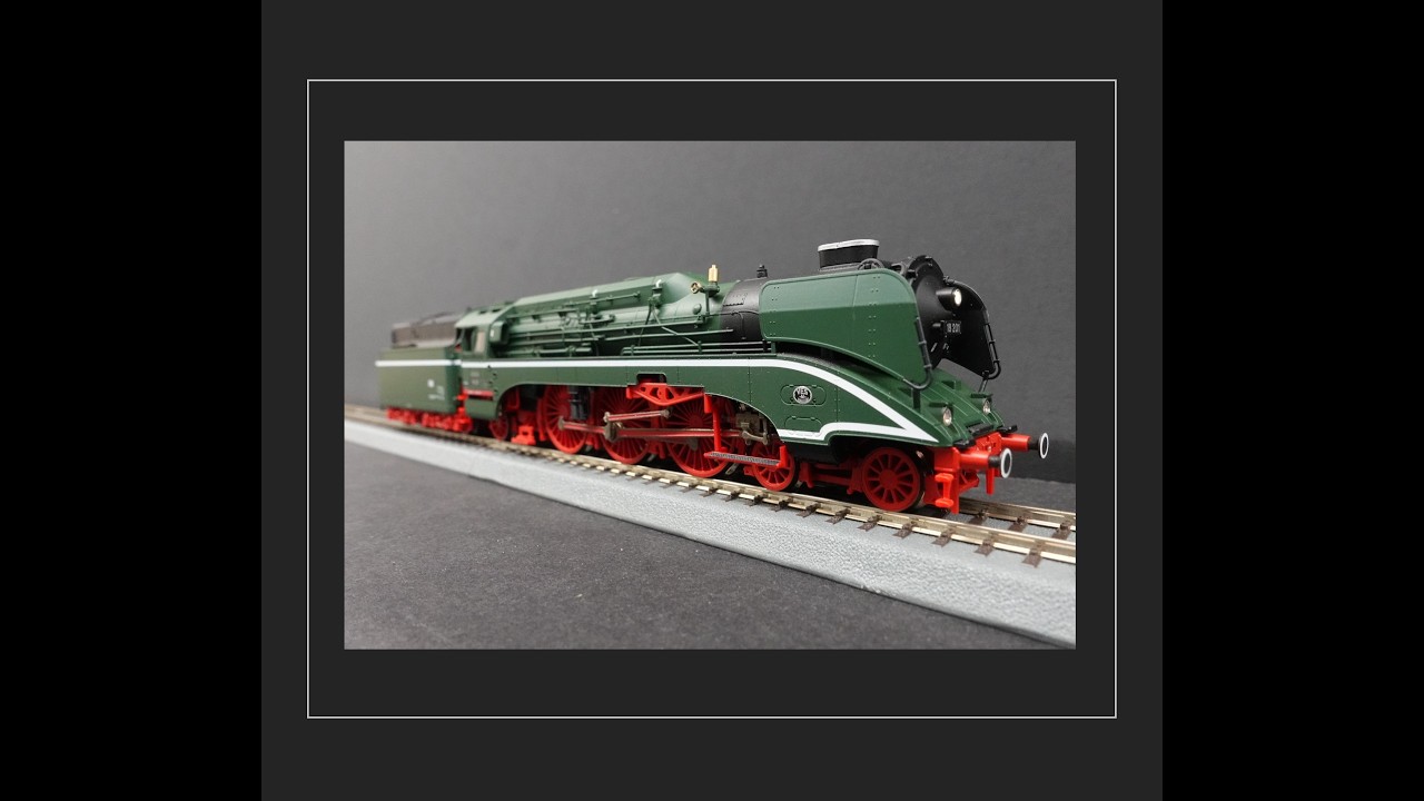 Roco TT 7190017 DR Br18 201 DCC Sound - YouTube