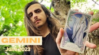 Gemini ♊︎ Breaking the Cycle + What Lies Beyond the Mask ☿ June 2023 Tarot Reading