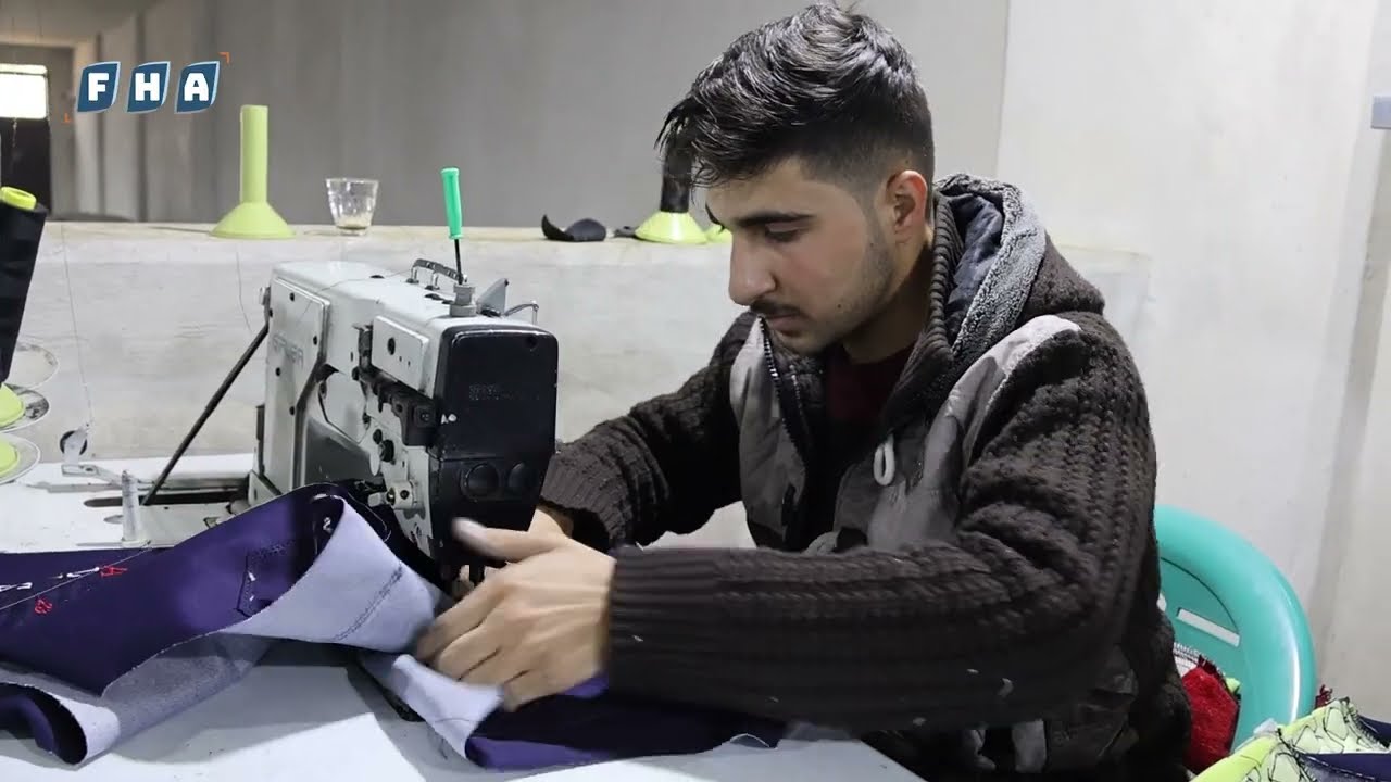 جولة مصورة في شركة جينزات العيسى في المنطقة الصناعية بمدينة مارع