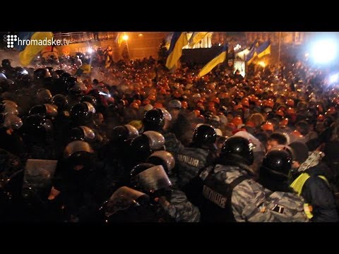 Беркут: штурм барикад Євромайдану / 10 грудня 2013