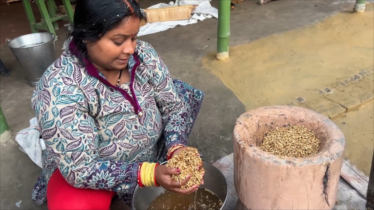 देखिए सुबह-सुबह हम क्या बना रहे हैं🛖🤗