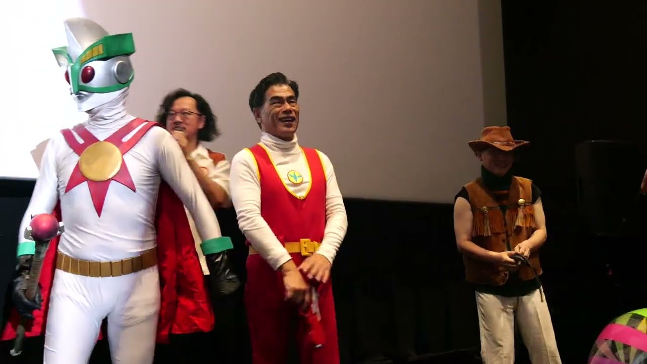 A huge number of guests invade the Japan premiere and stage