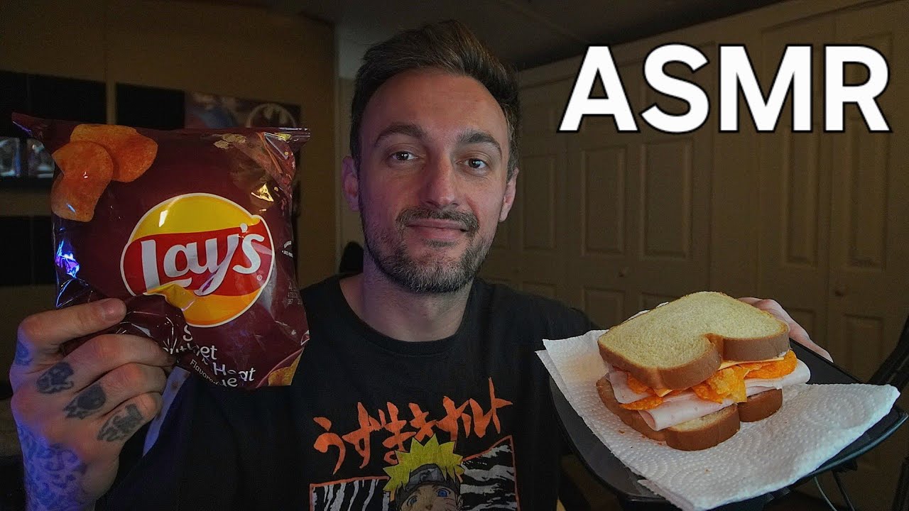 Время истории №1 с типичным обедом | ASMR (шепот, хруст, слабое освещение)