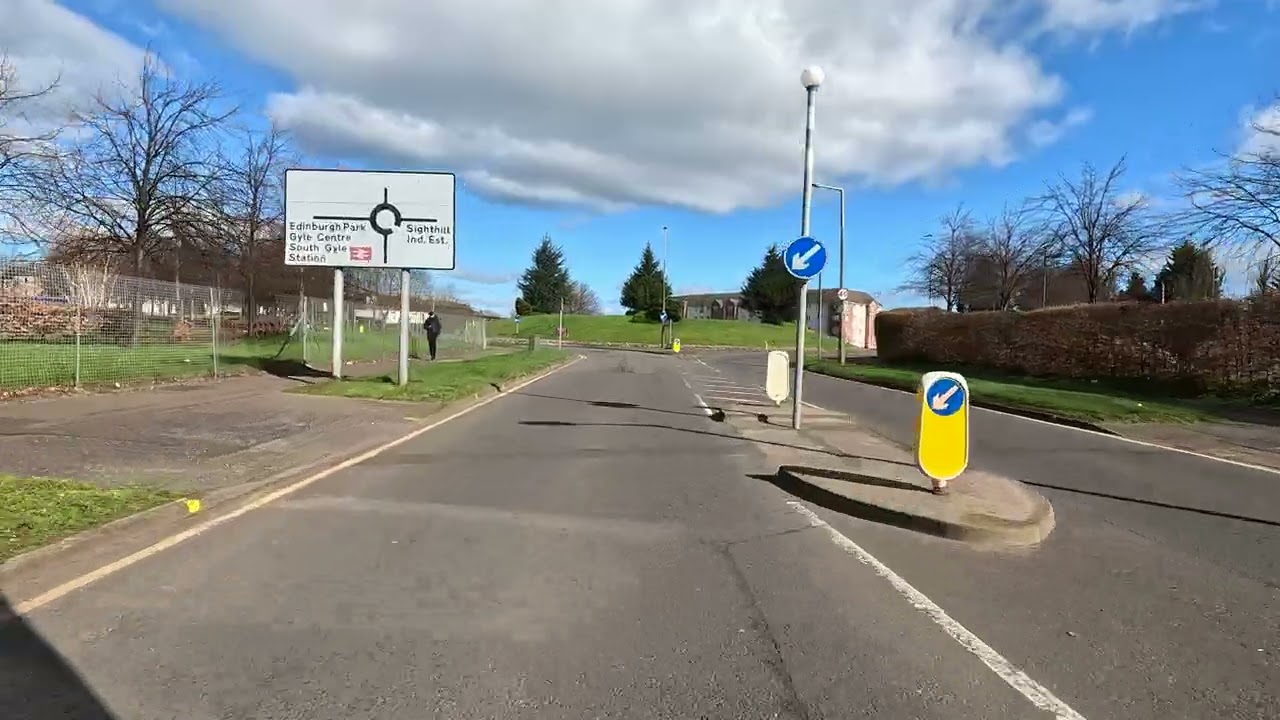 18 Airport to Fort Kinnaird