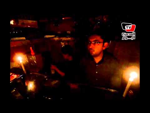 المحلة تغرق في الظلام والأهالي يقطعون الطريق