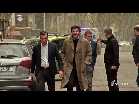 12 000-ლარიანი სკამების ტენდერი - შეწყვეტილია