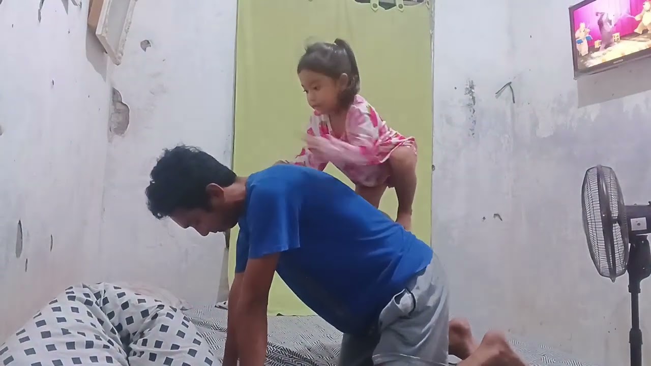 ATRAKSI ALWA DI ATAS PUNGGUNG PAPA