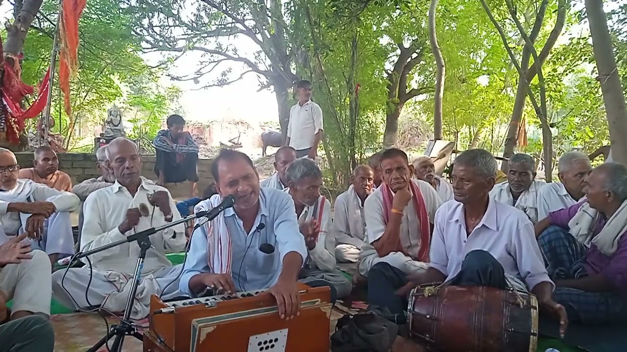 Keshav Singh Fauji mob No 8392878042 : Ram Pravesh Gitari ki awaj men sundar Bhajan Gaj pe bheer to