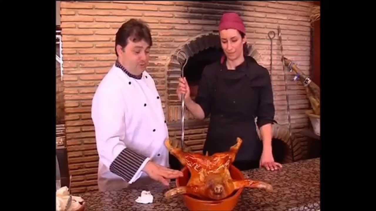 Tomar un riesgo Cuota efecto Geno y Javier ,receta cochinillo al horno de leña ,una de las  especialidades de Asador Monte Mayor - YouTube