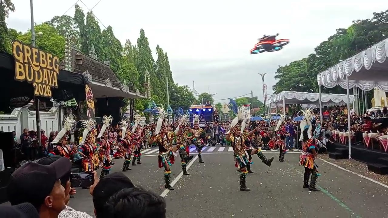 Grebeg Purworejo,Tarian Topeng Ireng