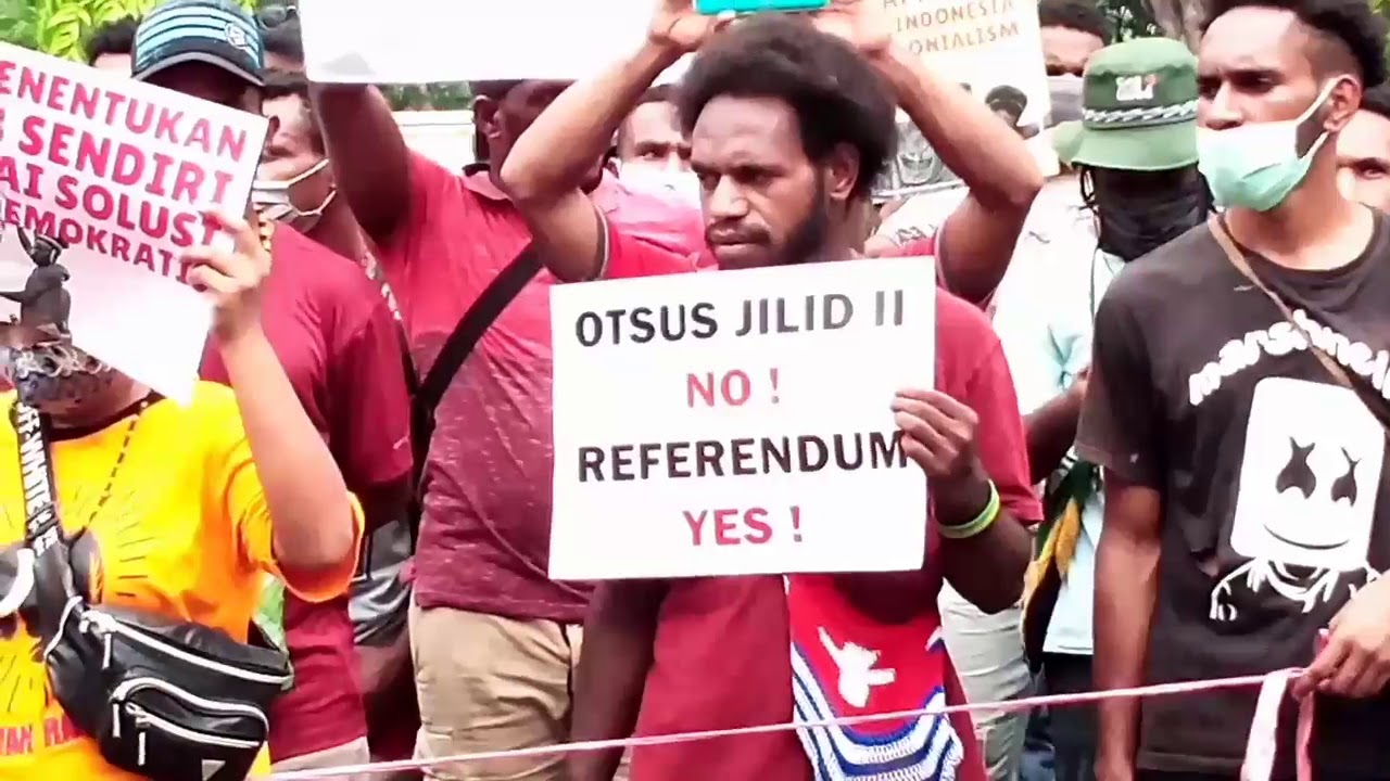 Mahasiswa Papua Melakukan Aksi Unjuk Rasa Menolak OTSUS | OTONOMI