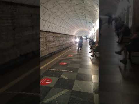 Video: Meksikas Metro įrengė „varpos Vietas“