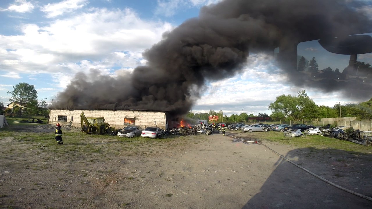 Pożar warsztatu samochodowego w Głogowie Małopolskim