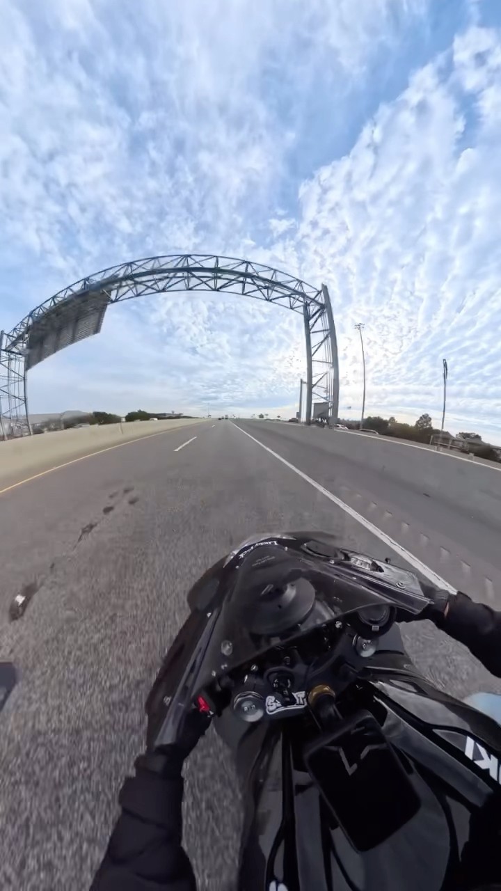 #JasonDeruloTV // Woah ? #GotPermissionToPost From IG @dfw.gsxr #FromTheIslands