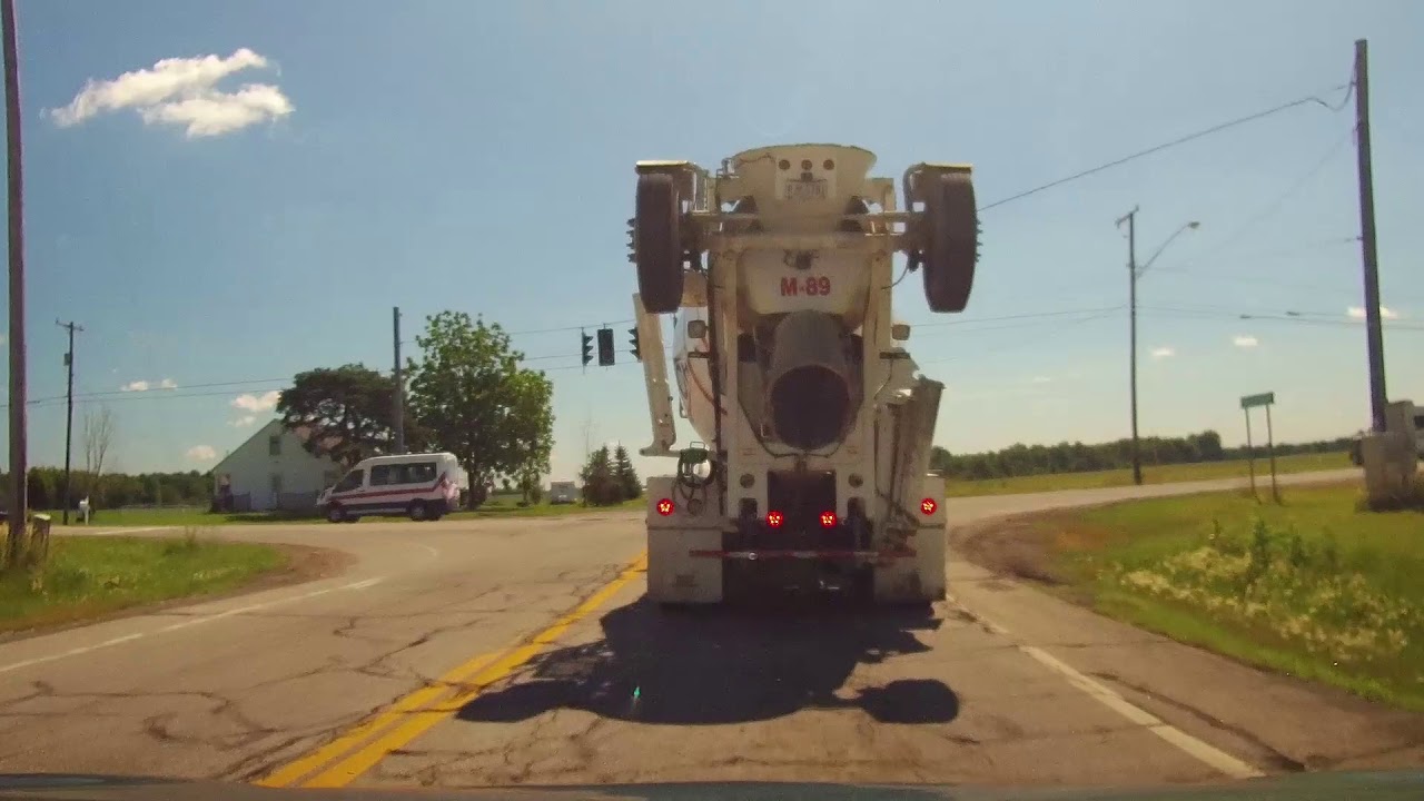 Driving on Russia Road from South Amherst, Ohio to Elyria, OH YouTube