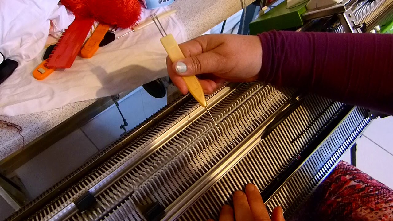 Faire un Encolures en aides de possoirs    طريقة حردة الرقابة على المكينة بساب سهلة جدا