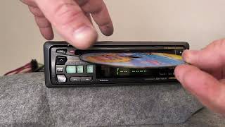 Alpine CDM-7837R  - Video 01