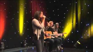 Sara Evans - A Little Bit Stronger (Chicago's WGNTV)