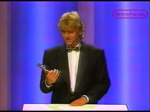 Oproepen op TV1 (1990) Doet 'ie het / Hollywood connection - Retroforum