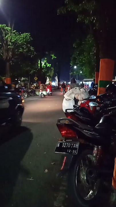 Malam minggu di Alun Alun Lumajang ramenya #youtubeshorts #shortsfund #shorts