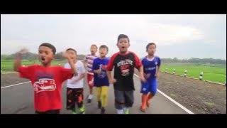 Download lagu Endank Soekamti - Rayuan Pulau kelapa (Gang Buntu Project) UN VIDEO