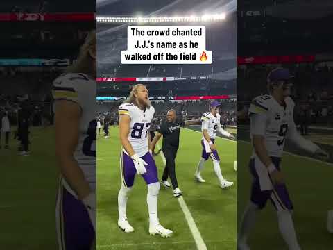 The hometown kid hearing his name being chanted 🔥