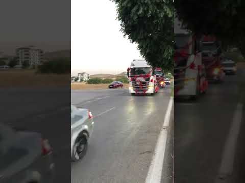 زفة شاحنات تريلات مارسيدس وسكانيا  زفة شاحنات تريلات مارسيدس وسكانيا