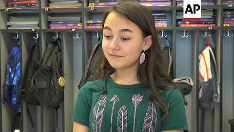 Kentucky teacher embraces ChatGPT in classroom