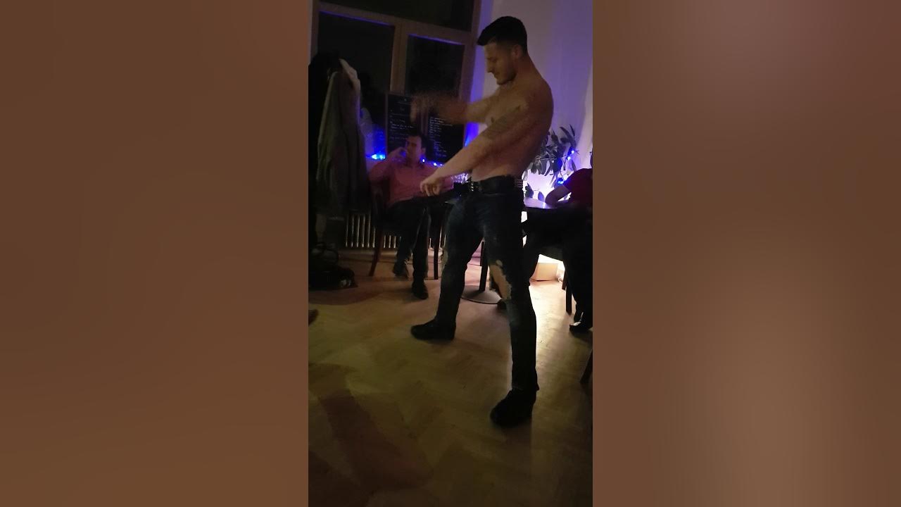 Savage grace 2007. Taboo boys. Главная героиня сериала weeds. Savage grace 2007. Taboo boys.