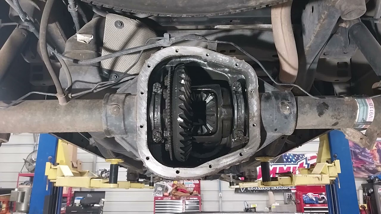 HOW TO REMOVE A BROKEN CARRIER CROSS PIN LOCK BOLT - THE EASY WAY!!