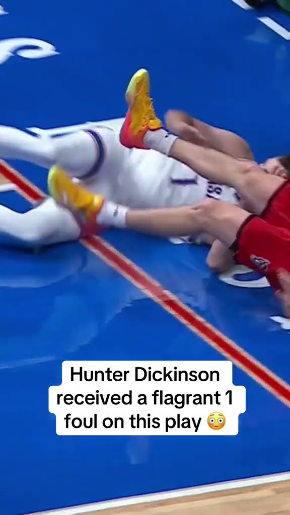 Flagrant 1 Foul on Hunter Dickinson ?