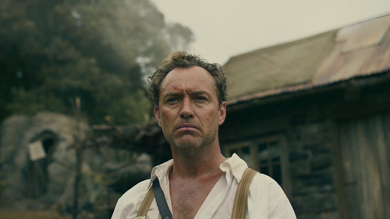 He Moved to an Empty Island to Build Paradise—Until Uninvited Strangers Turned It into Chaos