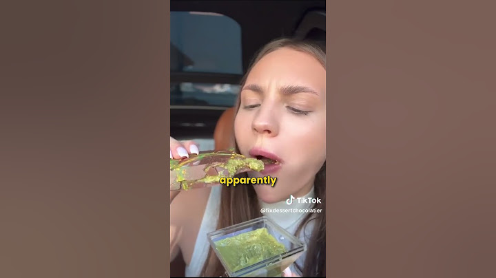 trying VIRAL Dubai chocolate in CHICAGO